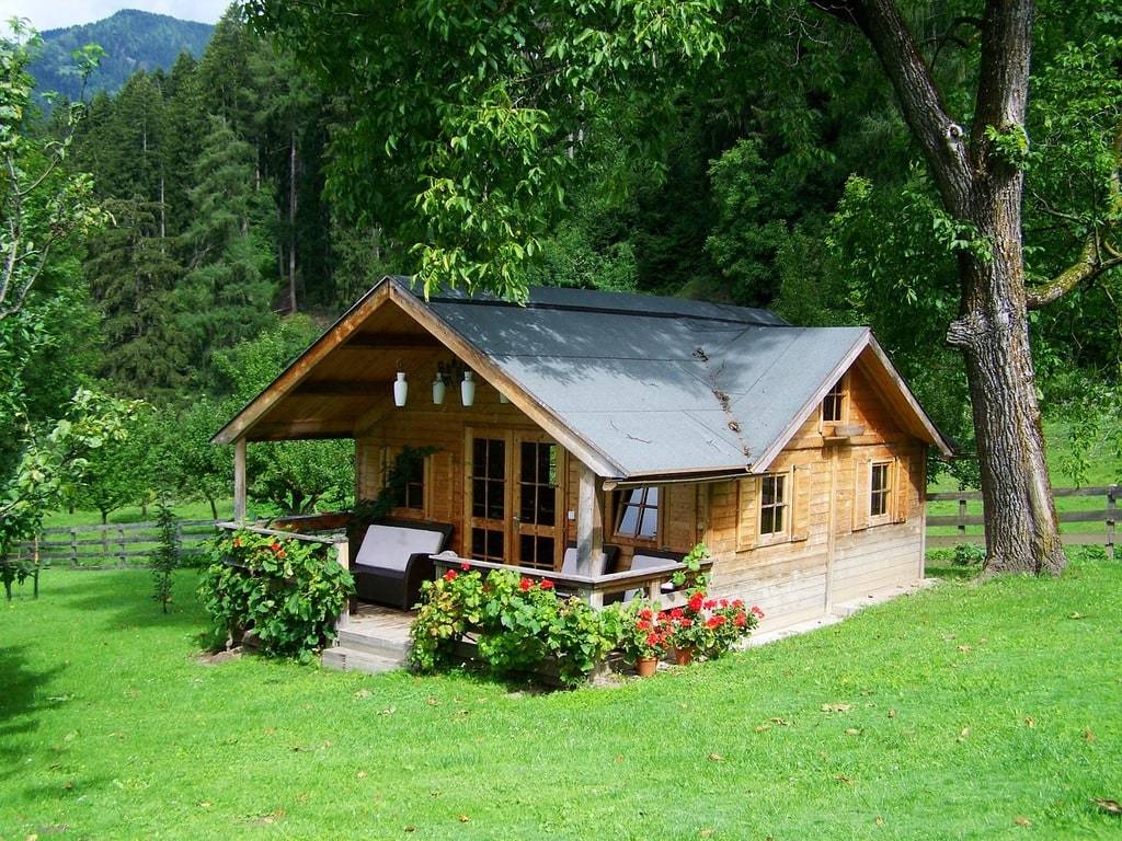 Les avantages d'un abri de jardin de 5 m² pour votre espace extérieur